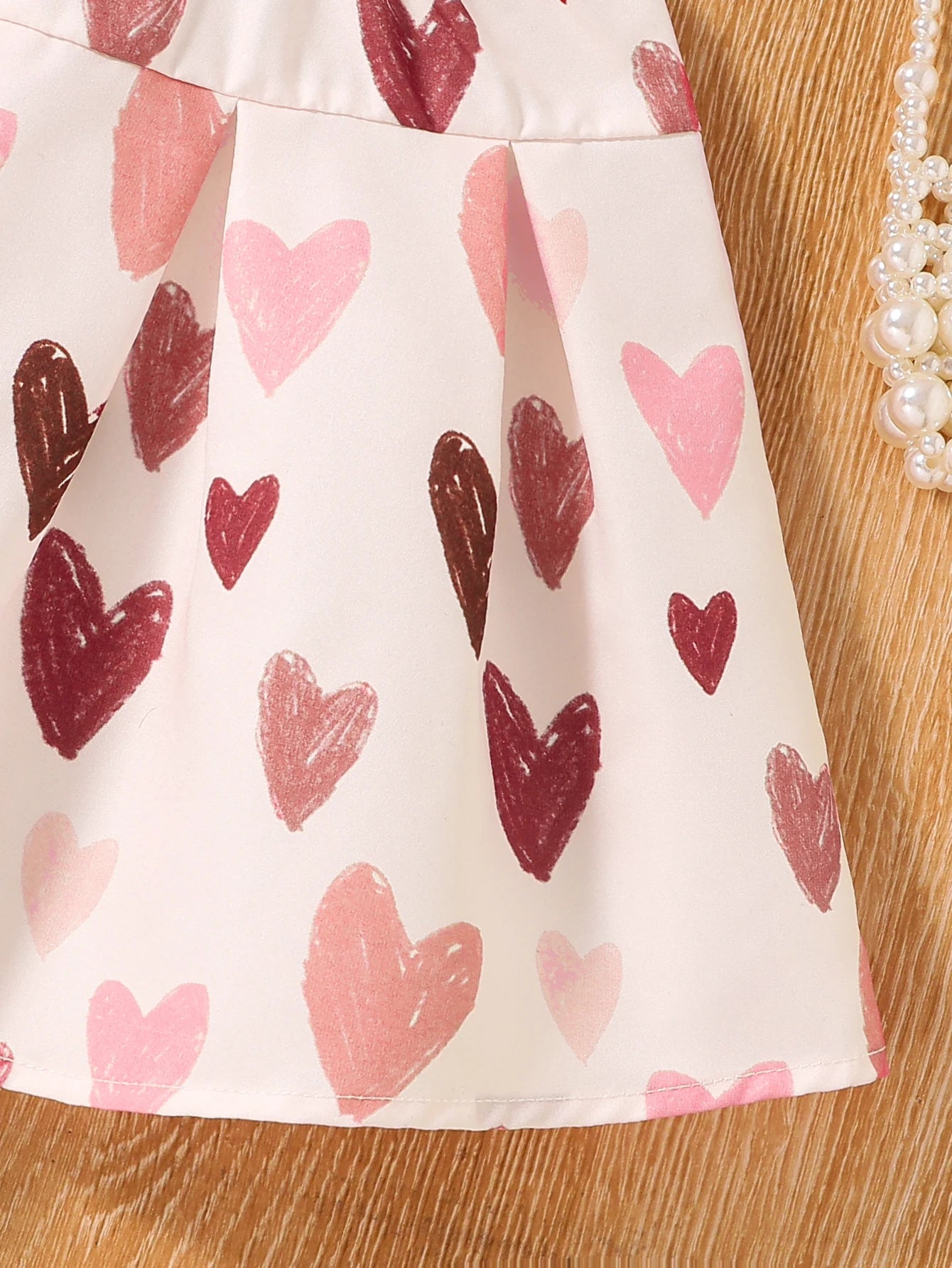 2-Piece Set: European and American Style Cute Children's Camisole with Heart Pattern T-Shirt + Heart Print Skirt, Summer Thin Style, Fashionable and Playful Elegant Ladylike Tank Top Paired with Short Skirt, Stylish Outfit fo