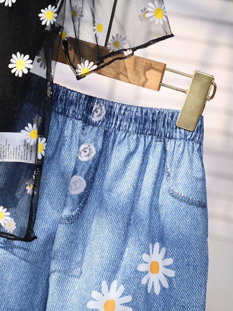 Three Piece Set Of Cute And Fresh Thin Printed Pullover, Solid Color Tank Top, And Printed Shorts For Girls And Children