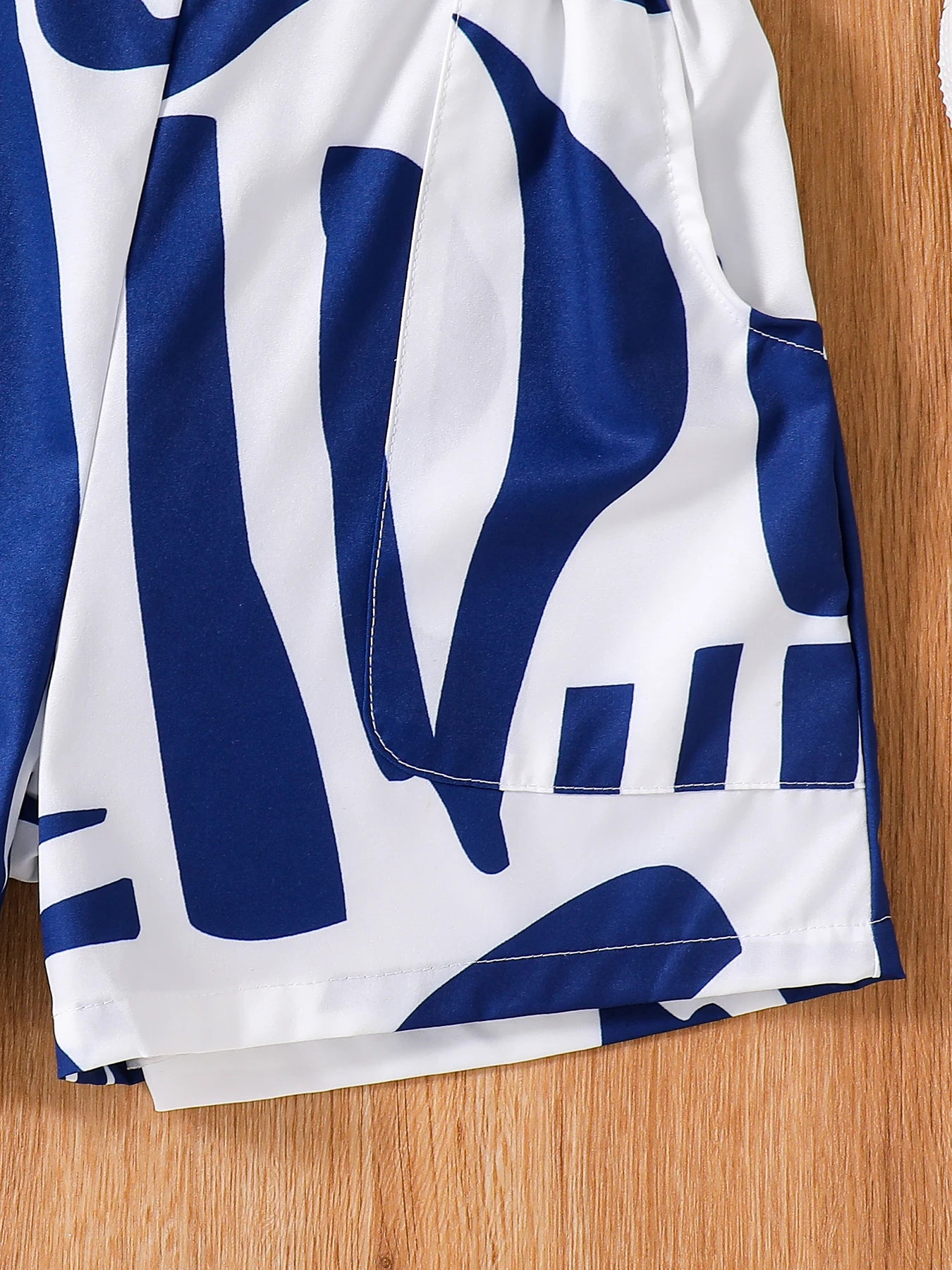 Spring and summer cute girl clothing fashion 2-piece outdoor casual white striped round neck T-shirt set