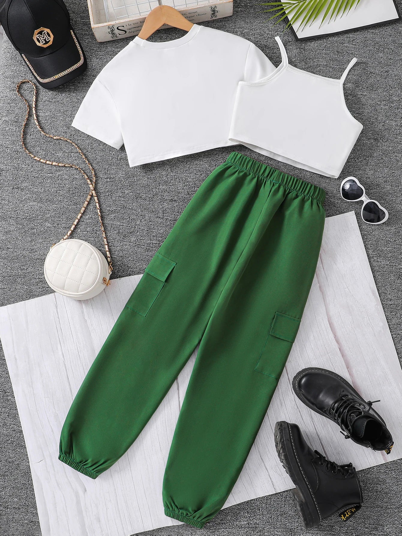 Spring/summer children's fashion trend Girls Athleisure basic three-piece letter print T-shirt Solid color halter vest sweatpant