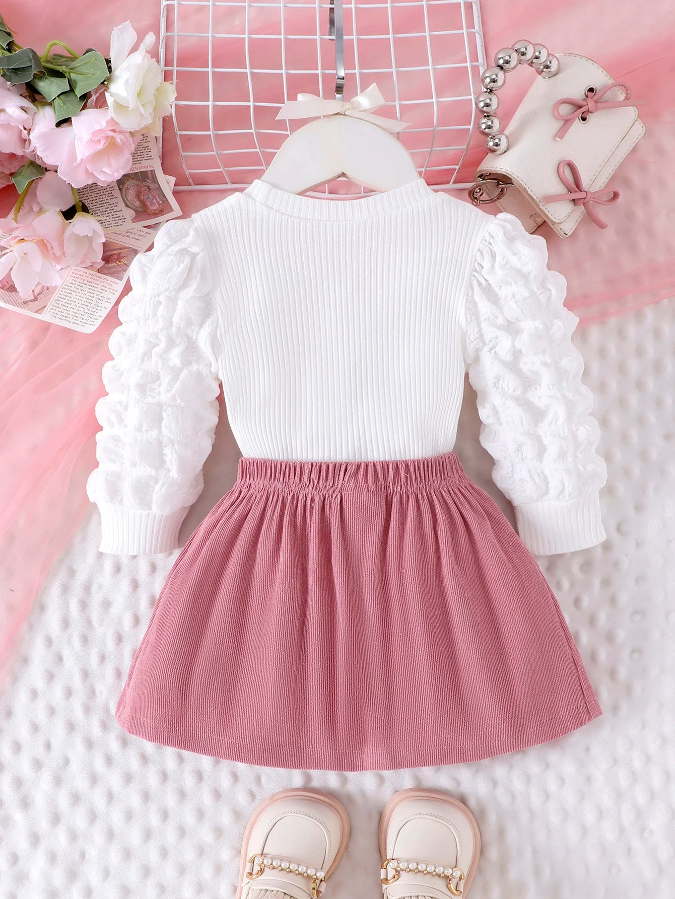 Winter 2PCS New Style For 0-3 Year Old Girls, Comfortable Sweet And Cute Bubble Sleeves, Love Chapter Top + Pink Short Skirt Set