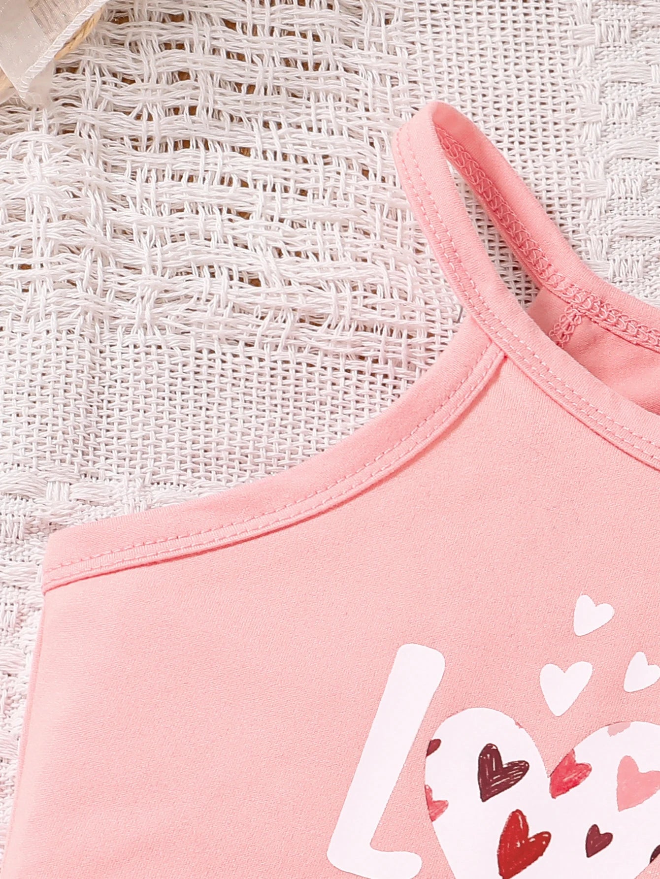 2-Piece Set: European and American Style Cute Children's Camisole with Heart Pattern T-Shirt + Heart Print Skirt, Summer Thin Style, Fashionable and Playful Elegant Ladylike Tank Top Paired with Short Skirt, Stylish Outfit fo